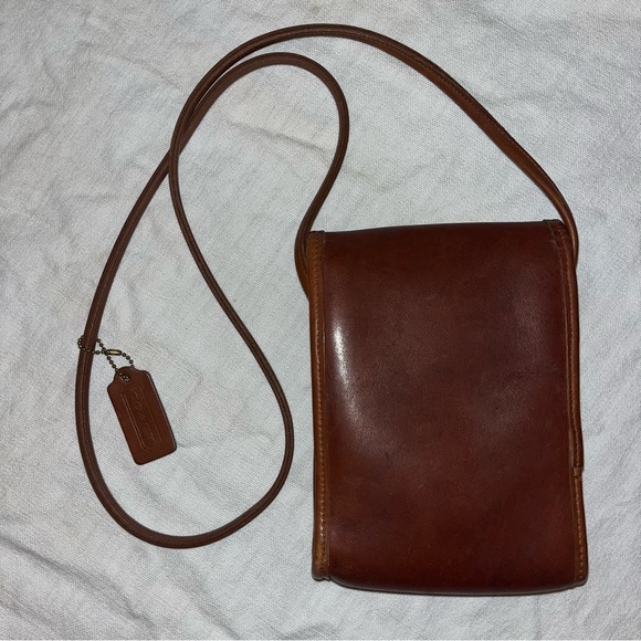 COACH Vintage Brown Leather Crossbody Bag - Picture 3 of 4